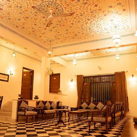Hotel Karohi Villa Ουνταϊπούρ Εξωτερικό φωτογραφία