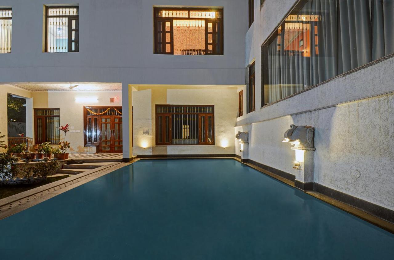 Hotel Karohi Villa Ουνταϊπούρ Εξωτερικό φωτογραφία