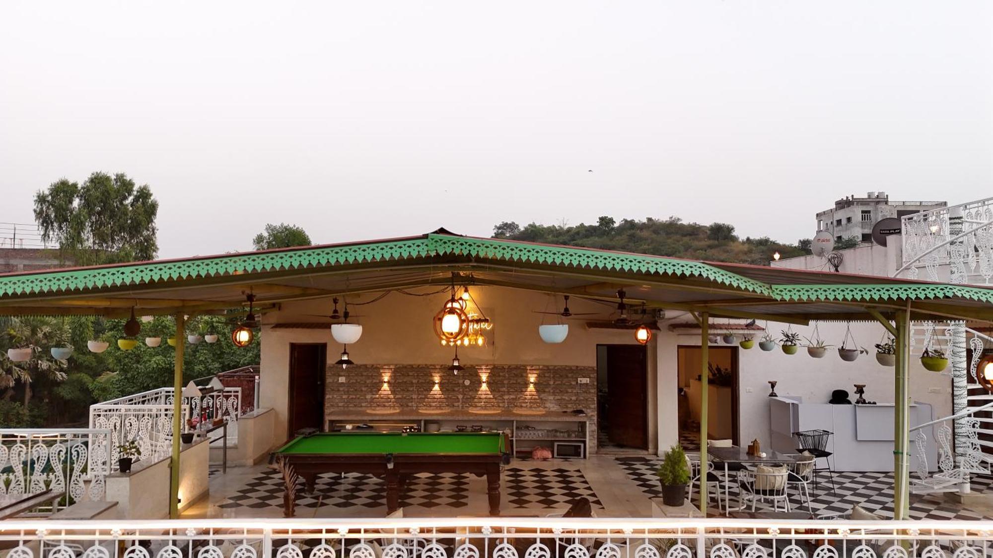 Hotel Karohi Villa Ουνταϊπούρ Εξωτερικό φωτογραφία