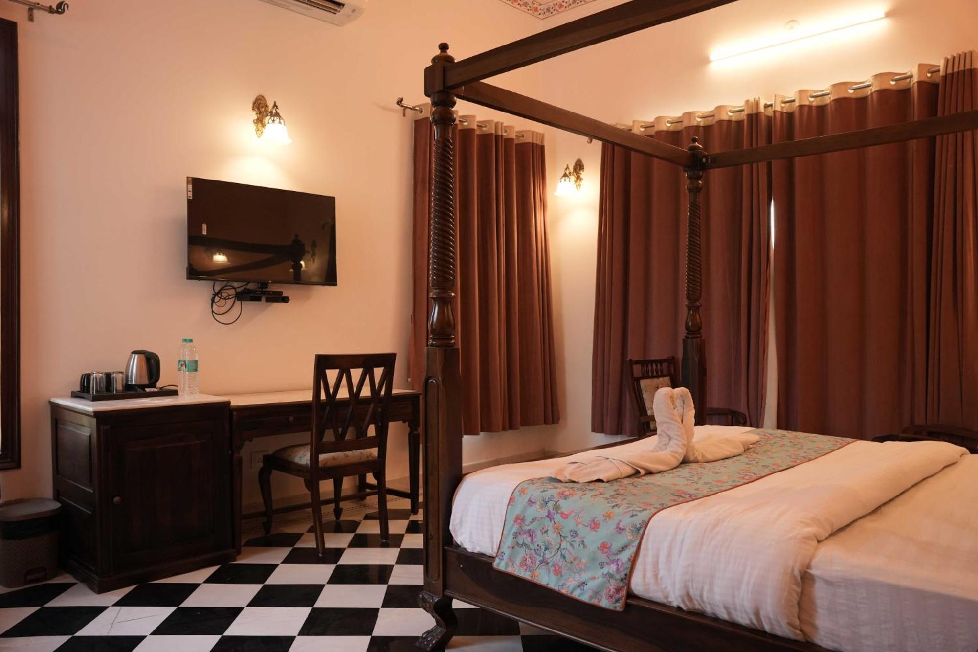 Hotel Karohi Villa Ουνταϊπούρ Εξωτερικό φωτογραφία